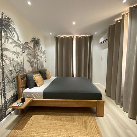 Luxury Retreat At Aqua Breeze Apartment, Flic En Flac Bagian luar foto