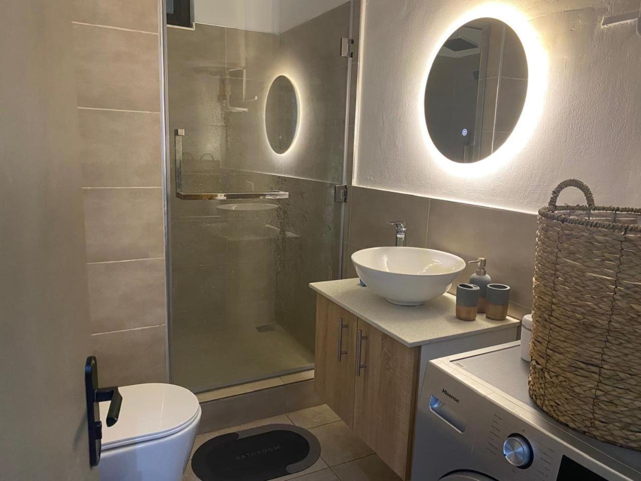 Luxury Retreat At Aqua Breeze Apartment, Flic En Flac Bagian luar foto
